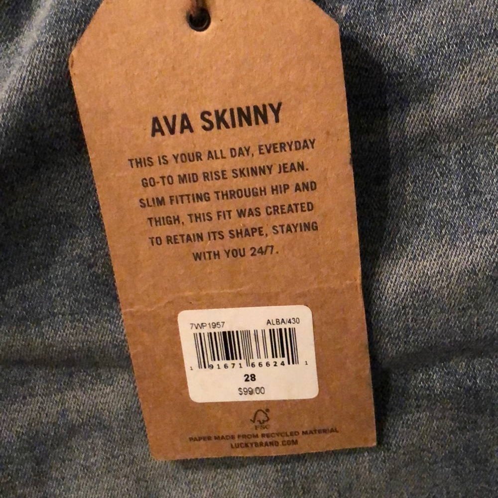 Lucky Brand Ava Jeans - Picture 3 of 8
